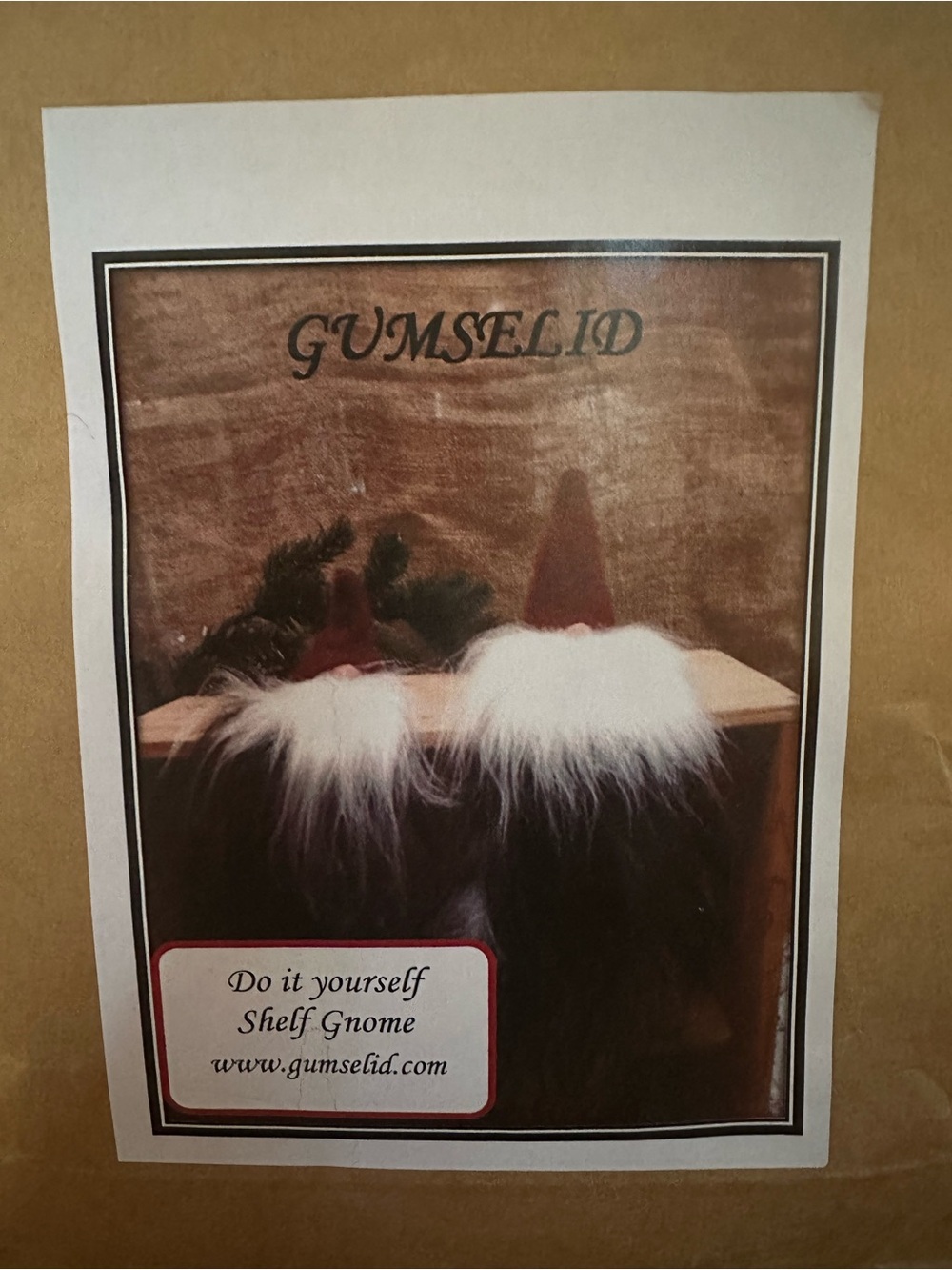 GUMSELID DIY Shelf Gnome( 2 gnomes Kit with red felt White Fur new scandi nordic